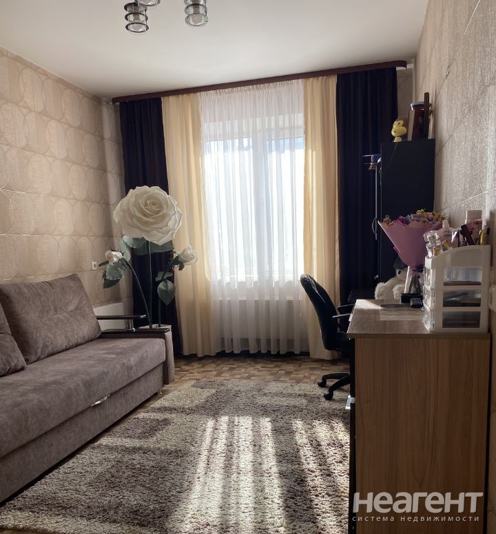 Продается 3-х комнатная квартира, 77 м²