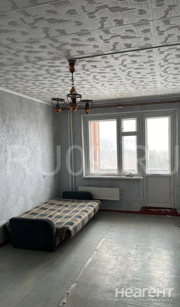 Продается 1-комнатная квартира, 36 м²