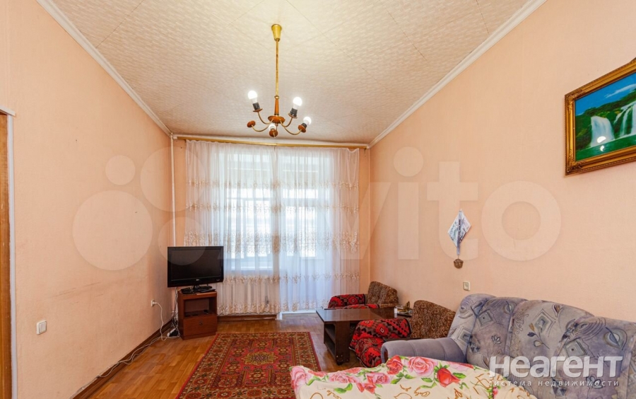 Продается 1-комнатная квартира, 40 м²