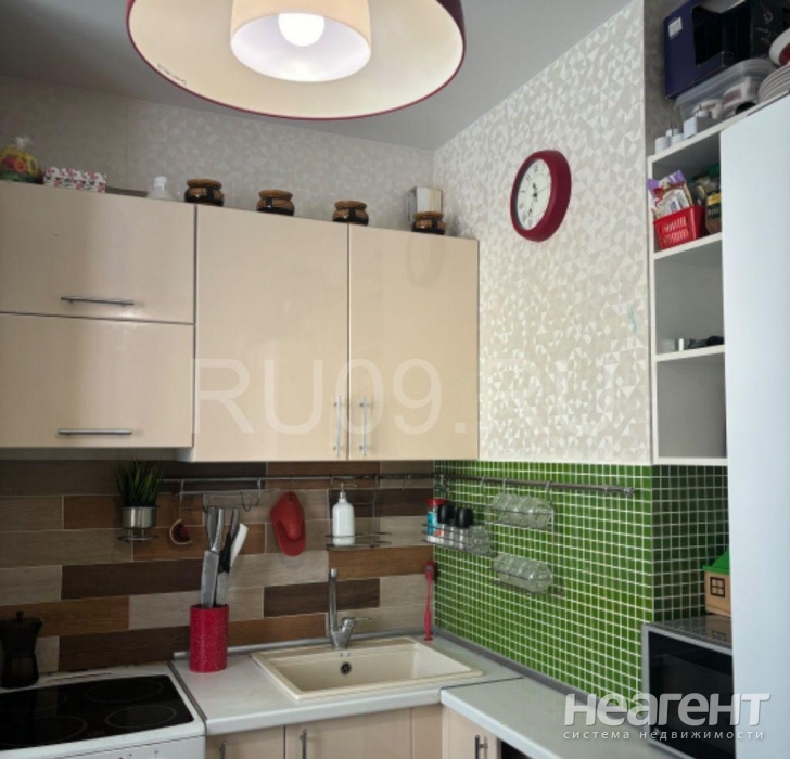 Продается 1-комнатная квартира, 38 м²