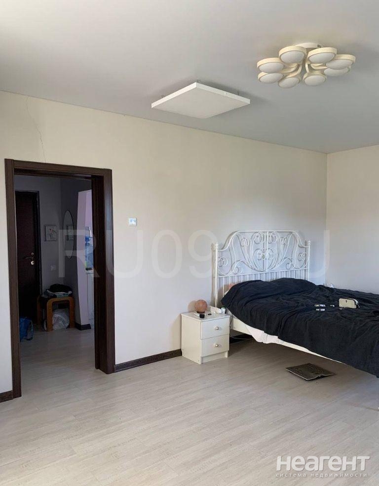 Продам 2-этажную дачу, Садовое товарищество Бурундук (пос. Нижний Склад), владелец