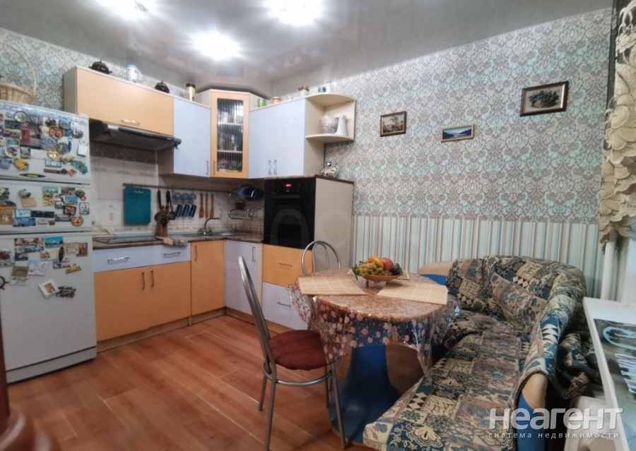 Продается 3-х комнатная квартира, 64 м²