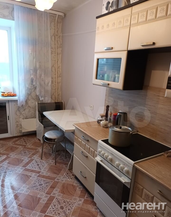 Продается Многокомнатная квартира, 80 м²