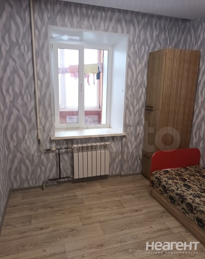 Продается Многокомнатная квартира, 80 м²