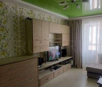 Продается 1-комнатная квартира, 45 м²