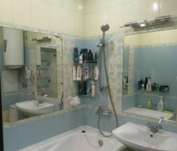 Продается 1-комнатная квартира, 45 м²