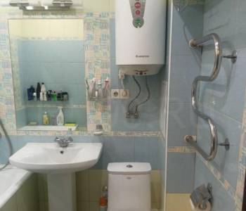 Продается 1-комнатная квартира, 45 м²