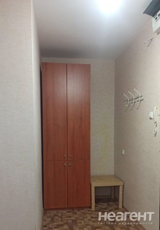 Продается 1-комнатная квартира, 35 м²