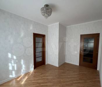 Продается Многокомнатная квартира, 105 м²