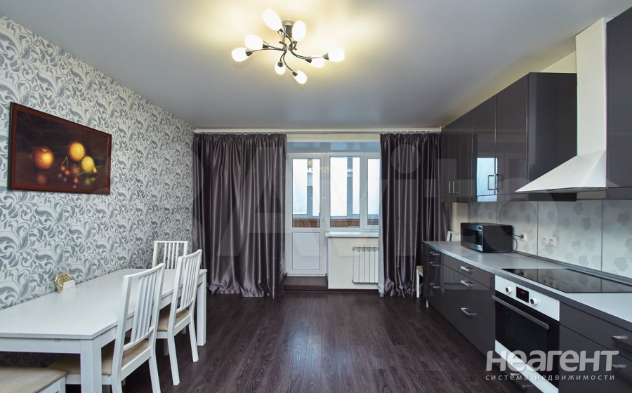 Продается 2-х комнатная квартира, 96 м²