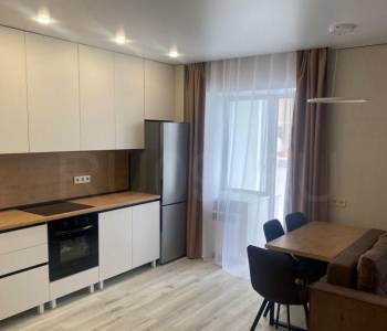 Продается 1-комнатная квартира, 38 м²