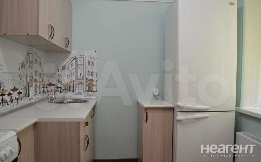 Продается 1-комнатная квартира, 35 м²