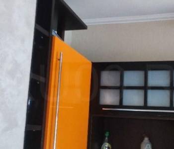 Продается Многокомнатная квартира, 68 м²