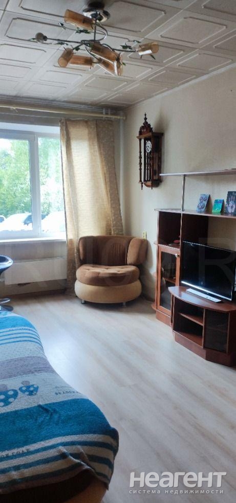 Продается Многокомнатная квартира, 68 м²