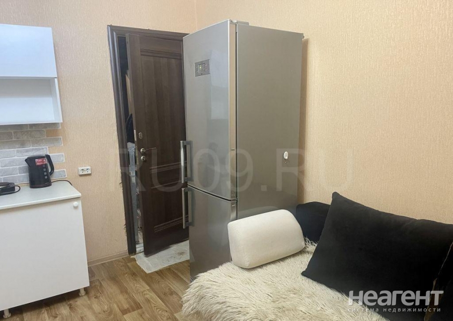 Продается 1-комнатная квартира, 13 м²