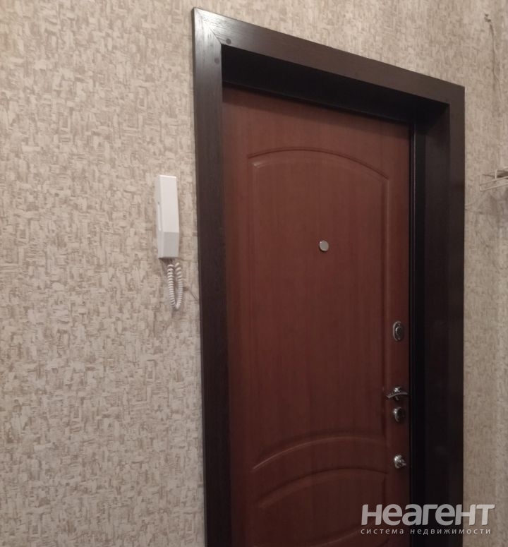 Продается 1-комнатная квартира, 35 м²