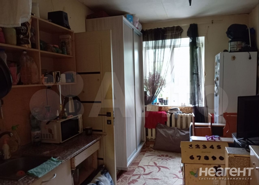 Продается 1-комнатная квартира, 14 м²