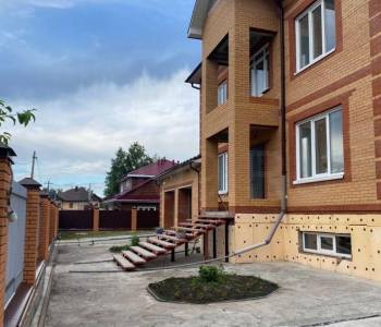 Продается Дом, 390 м²