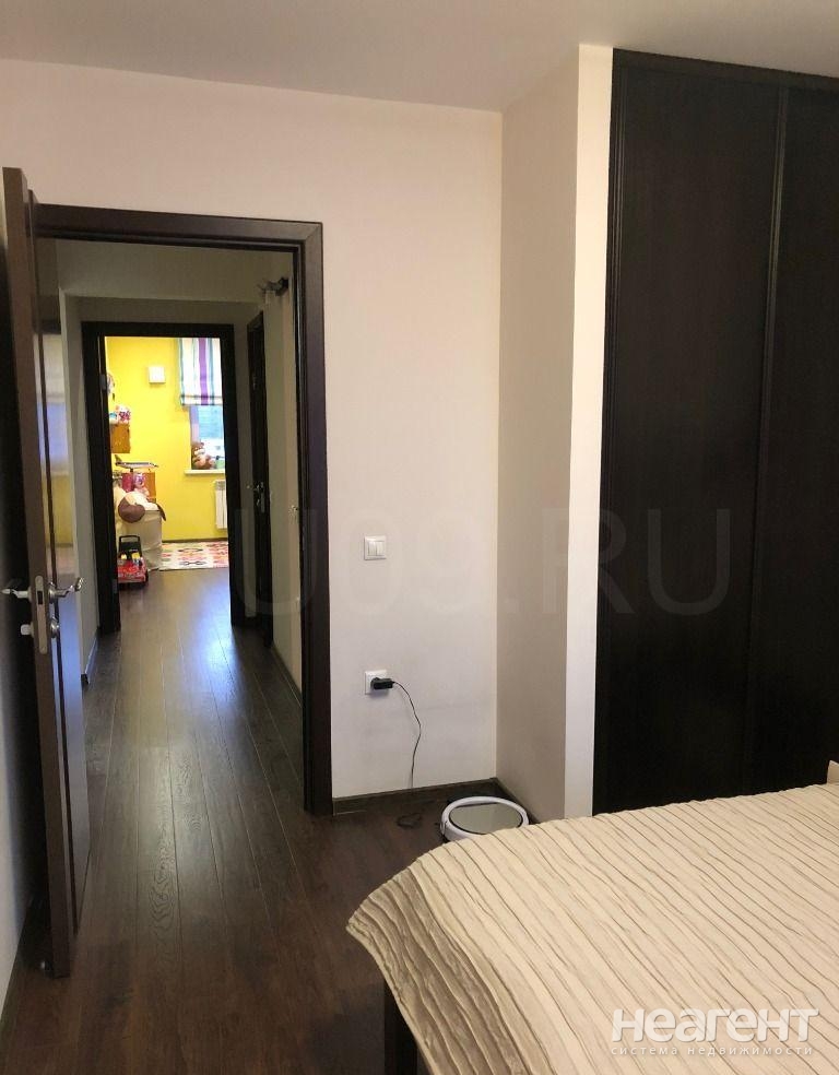 Продается 3-х комнатная квартира, 77 м²