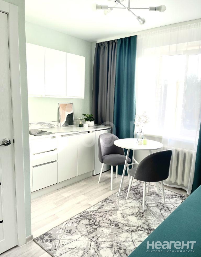 Продается 1-комнатная квартира, 14 м²