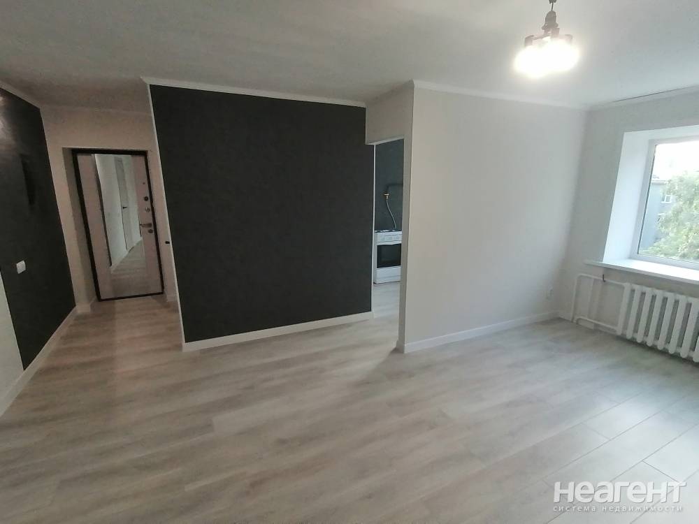 Продается 2-х комнатная квартира, 43 м²