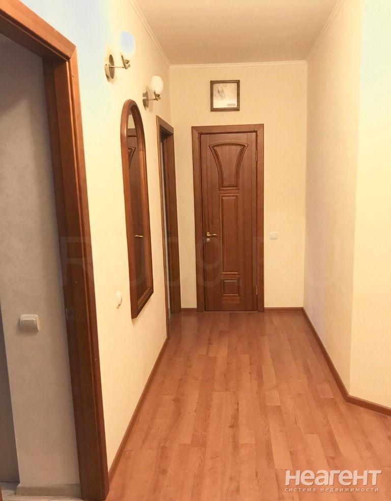 Продается 3-х комнатная квартира, 90 м²