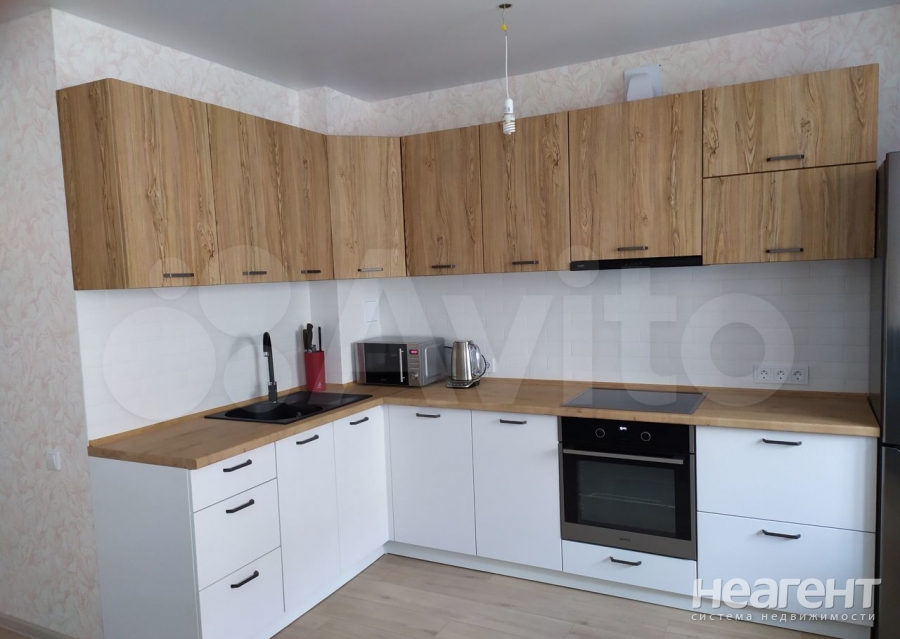 Продается 1-комнатная квартира, 45 м²