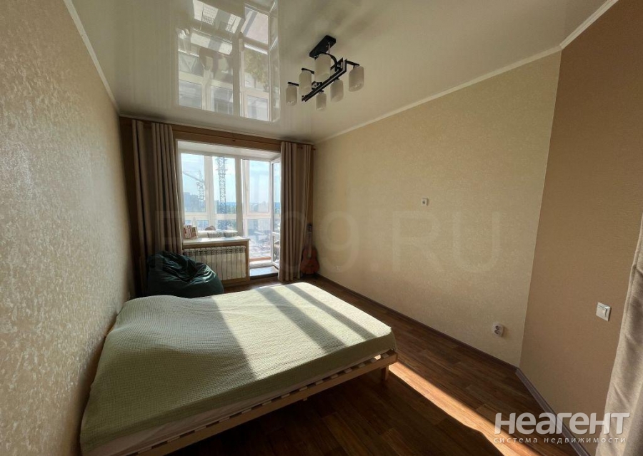 Продается 1-комнатная квартира, 45 м²