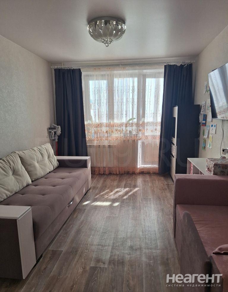 Продается 1-комнатная квартира, 35 м²