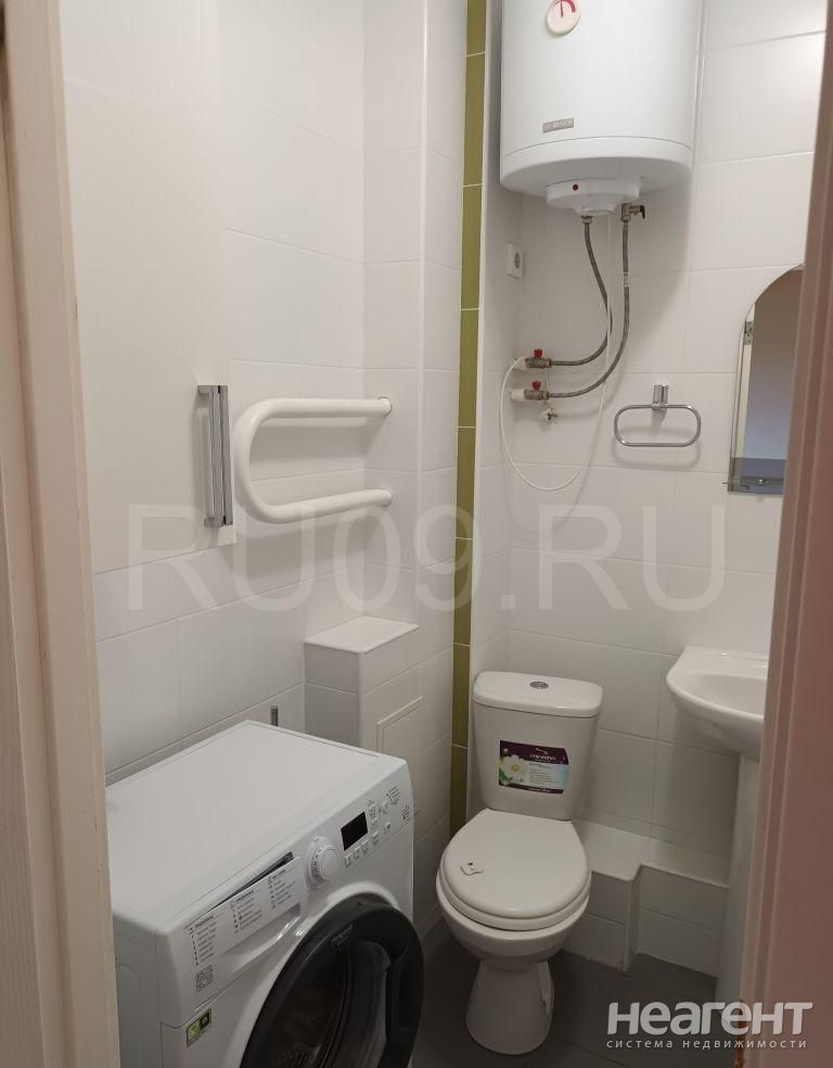 Продается 1-комнатная квартира, 34 м²