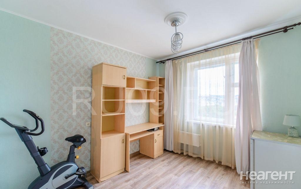 Продается 3-х комнатная квартира, 64 м²