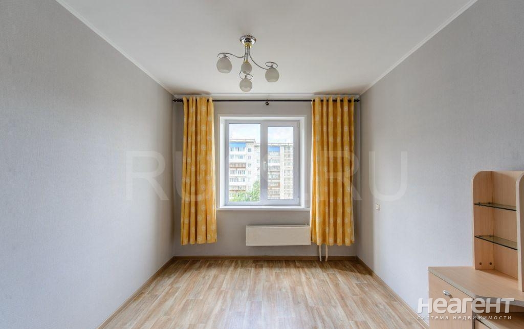 Продается 3-х комнатная квартира, 64 м²