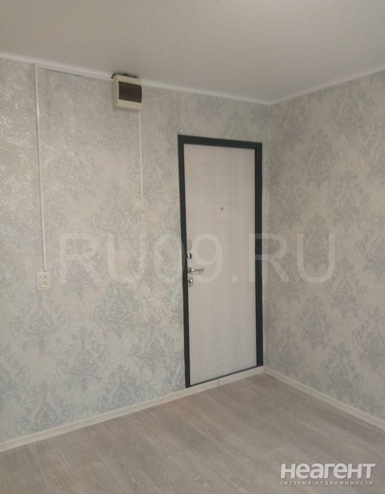 Продается 1-комнатная квартира, 11 м²