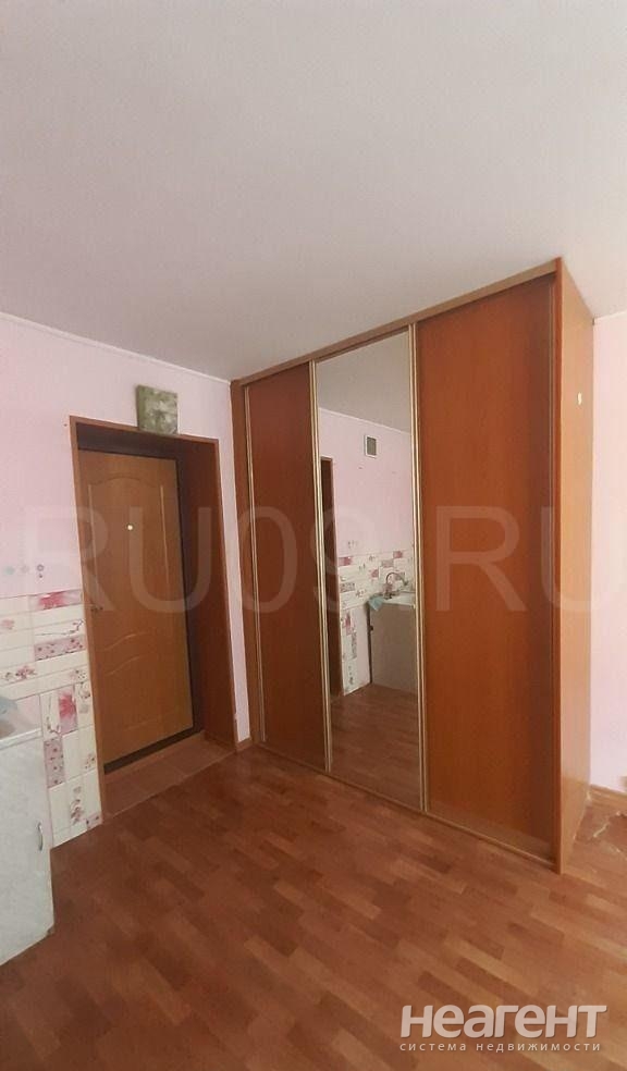 Продается 1-комнатная квартира, 18 м²