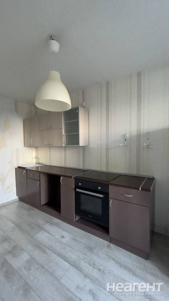 Продается 1-комнатная квартира, 41 м²