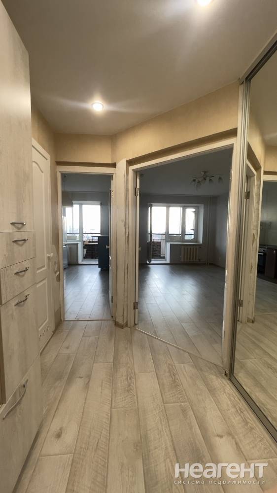 Продается 1-комнатная квартира, 41 м²