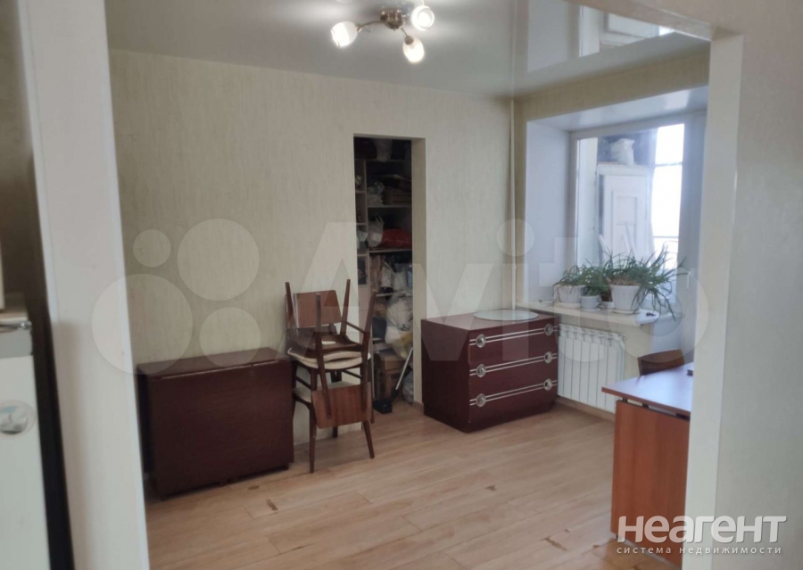 Продается 1-комнатная квартира, 40 м²