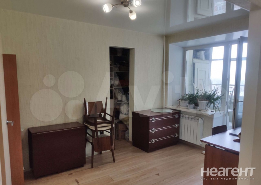 Продается 1-комнатная квартира, 40 м²