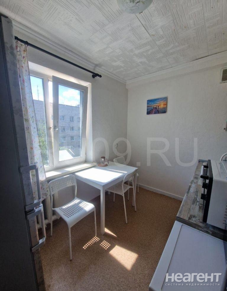 Продается 2-х комнатная квартира, 42 м²