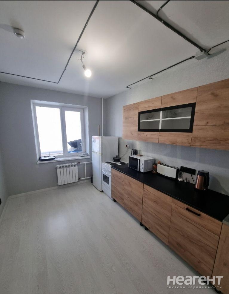 Продается 2-х комнатная квартира, 64 м²