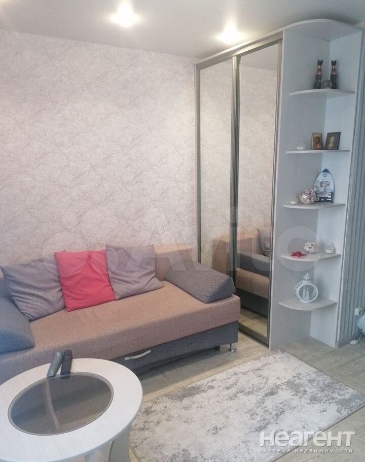 Продается 1-комнатная квартира, 18,4 м²