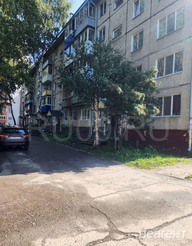 Продается 1-комнатная квартира, 30 м²