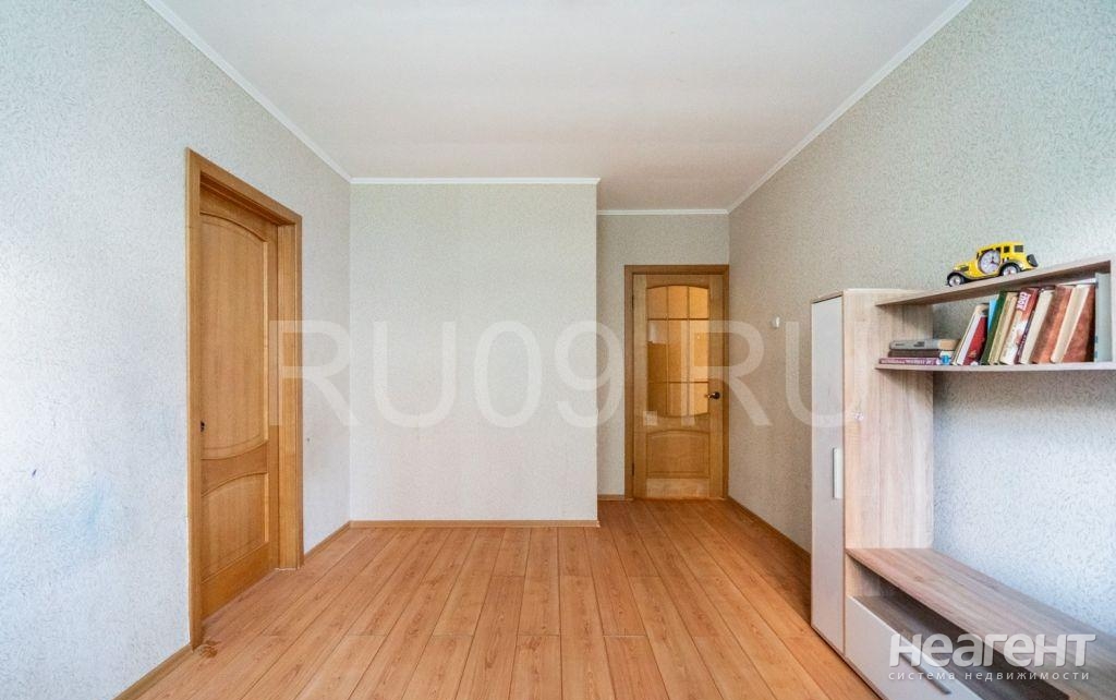 Продается 3-х комнатная квартира, 51 м²