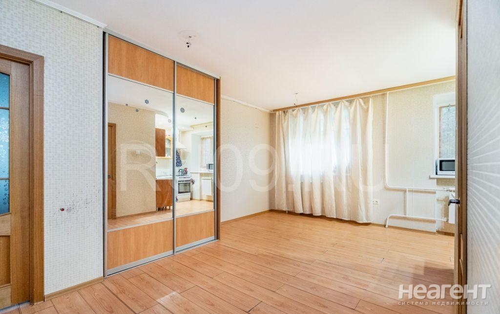 Продается 3-х комнатная квартира, 51 м²