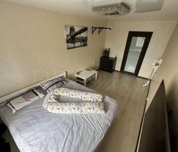 Продается 1-комнатная квартира, 36 м²