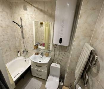 Продается 1-комнатная квартира, 36 м²