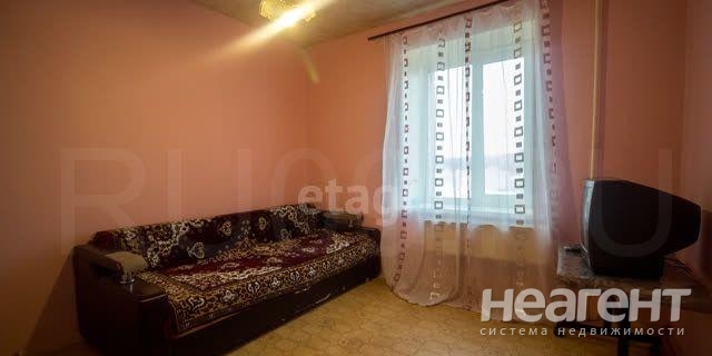 Продается 1-комнатная квартира, 12 м²