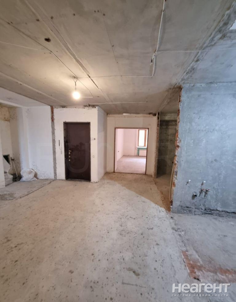 Продается 3-х комнатная квартира, 121 м²