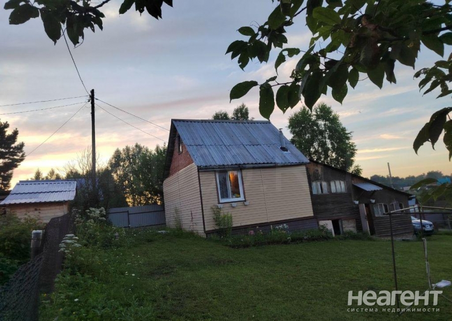 Продам 2-этажную кирпичную дачу, СТ Чипполино (Мичуринские 1-е), владелец