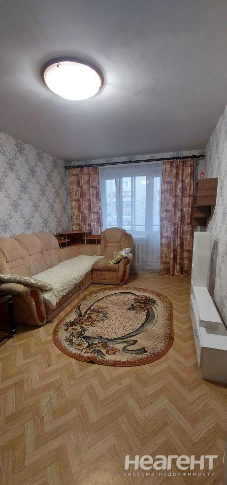 Продается 1-комнатная квартира, 37 м²